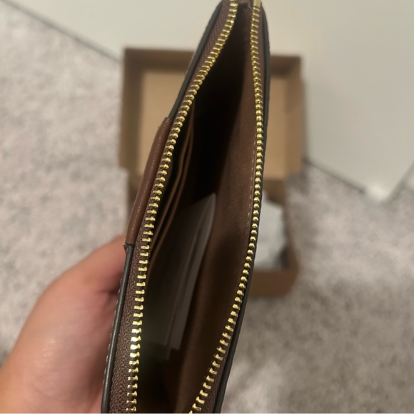 Coach Wristlet - Picture 5 of 7